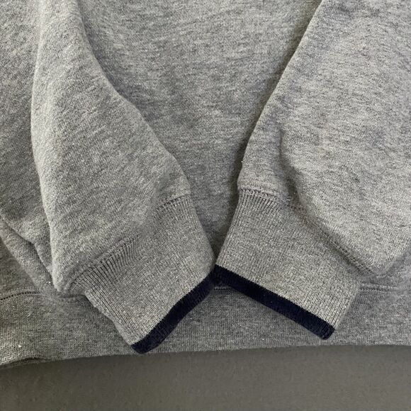 Disneyland Resort Sweatshirt Youth XL Gray Embroidered Tigger Disney Winnie Pooh - Picture 8 of 14